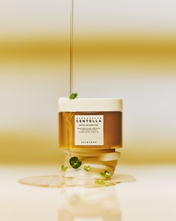 SKIN1004 Madagascar Centella Quick Calming Pad Revitalising Pads to soothe and strengthen sensitive skin