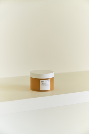 SKIN1004 Madagascar Centella Quick Calming Pad Revitalising Pads to soothe and strengthen sensitive skin