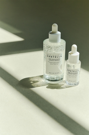 SKIN1004 Madagascar Centella Tone Brightening Capsule Ampoule Moisturizing Serum to brighten and smooth the skin
