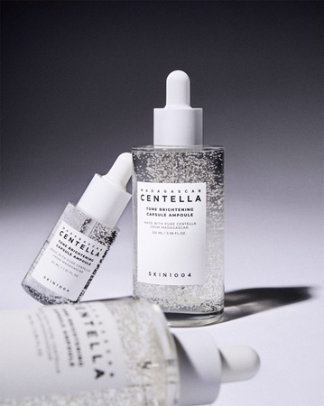 SKIN1004 Madagascar Centella Tone Brightening Capsule Ampoule Moisturizing Serum to brighten and smooth the skin
