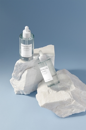SKIN1004 Madagascar Centella Hyalu-Cica First Ampoule Revitalising Moisturising Serum