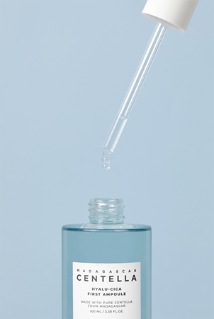 SKIN1004 Madagascar Centella Hyalu-Cica First Ampoule Revitalising Moisturising Serum