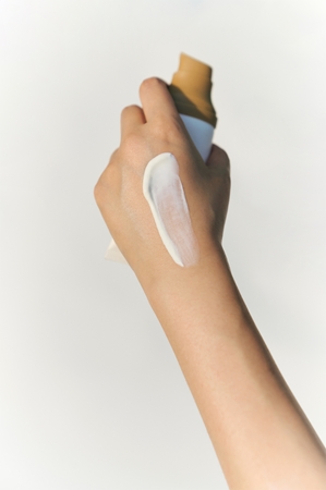 SKIN1004 Madagascar Centella Air-Fit Suncream Light fluide protecteur minéral visage SPF 30