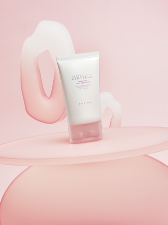 SKIN1004 Madagascar Centella Poremizing Light Gel Cream Light Gel-Cream to smooth skin and minimise pores