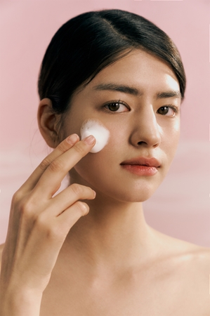 SKIN1004 Madagascar Centella Poremizing Deep Cleansing Foam Deep-Cleansing Mousse to smooth skin and minimise pores