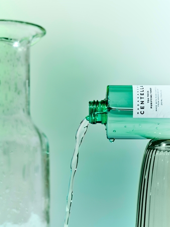 SKIN1004 Madagascar Centella Tea-Trica Purifying Toner giliai valantis tonikas odą glotninančio ir poras sutraukiančio poveikio