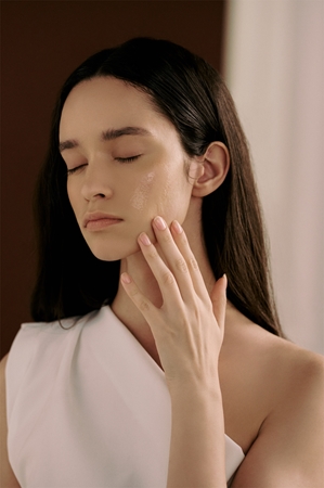 SKIN1004 Madagascar Centella Probio-Cica Essence Toner raminamasis tonikas drėkinamojo poveikio