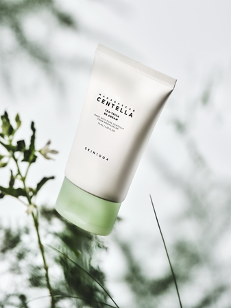 SKIN1004 Madagascar Centella Tea-Trica B5 Cream Soothing Cream with moisturising effect