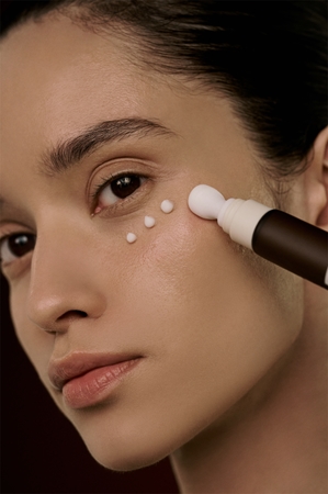 SKIN1004 Madagascar Centella Probio-Cica Bakuchiol Eye Cream Anti-Falten Augencreme mit beruhigender Wirkung