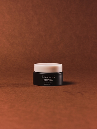 SKIN1004 Madagascar Centella Probio-Cica Enrich Cream intensyviai drėkinantis kremas raminamojo poveikio