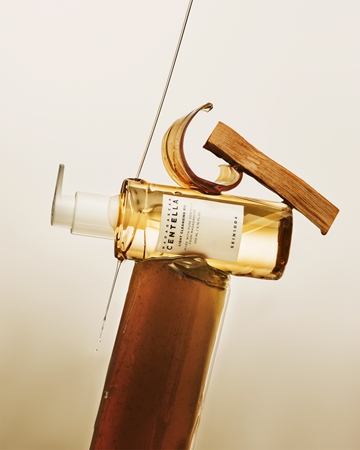 SKIN1004 Madagascar Centella Light Cleansing Oil καθαριστικό λάδι και ντεμακιγιάζ με καταπραϋντική δράση