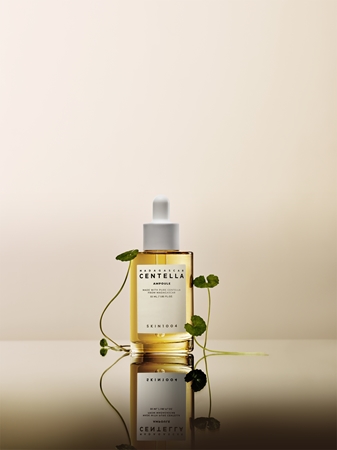 SKIN1004 Madagascar Centella Ampoule Mitrinošs serums jutīgas ādas nomierināšanai un stiprināšanai