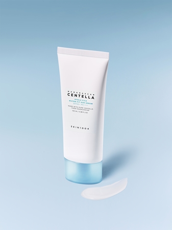 SKIN1004 Madagascar Centella Hyalu-Cica Water-Fit Sun Serum sérum protecteur pour un effet naturel