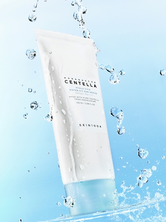 SKIN1004 Madagascar Centella Hyalu-Cica Water-Fit Sun Serum sérum protecteur pour un effet naturel