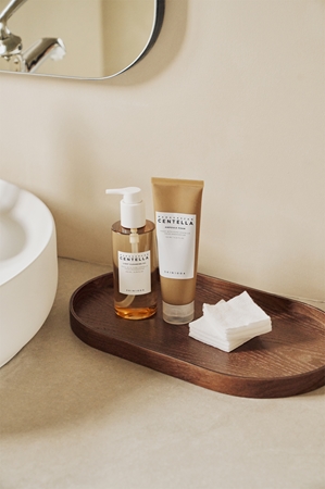 SKIN1004 Madagascar Centella Double Cleansing Duo set for clean and soothed skin