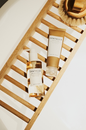 SKIN1004 Madagascar Centella Double Cleansing Duo set for clean and soothed skin