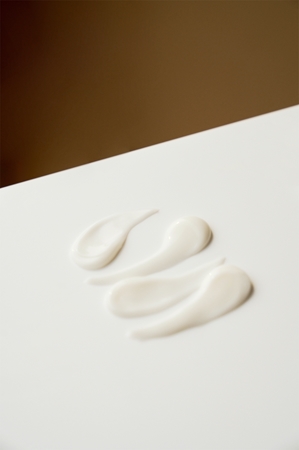 SKIN1004 Madagascar Centella Cream Light Soothing Moisturiser for sensitive and irritable skin