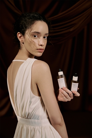SKIN1004 Madagascar Centella Probio-Cica Intensive Ampoule καταπραϋντικός ορός για την ανάπλαση δερματικού φραγμού
