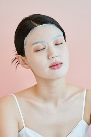 SKIN1004 Madagascar Centella Poremizing Clarifying Mask Sheet Mask to smooth skin and minimise pores