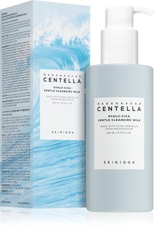 SKIN1004 Madagascar Centella Hyalu-Cica Gentle Cleansing Milk Moisturising Cleansing Lotion to nourish the skin and maintain its natural hydration