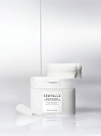 SKIN1004 Madagascar Centella Tone Brightening Dark Spot Ampoule Pad toner pads to treat dark spots
