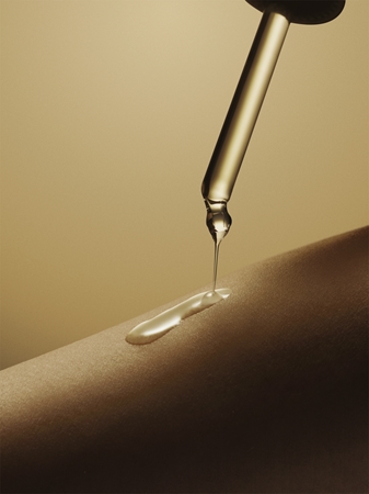 SKIN1004 Madagascar Centella Teca Ampoule Intensiv-Serum zur Beruhigung der Haut
