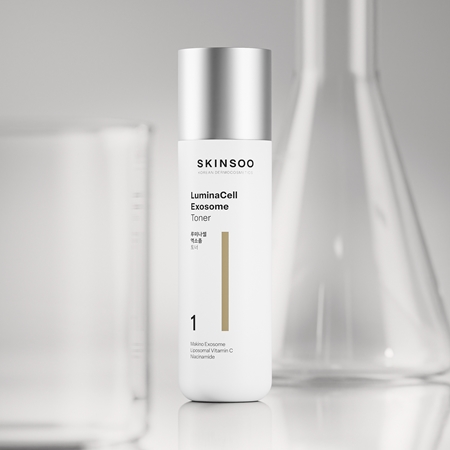 SKINSOO LuminaCell Exosome Toner tónico iluminador para a pele