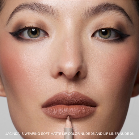 SKKN by Kim SKKN BY KIM contour lip pencil