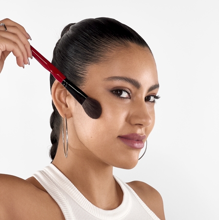 Smashbox Halo Sculpt + Glow Face Palette izgaismotāju un vaigu sārtumu palete