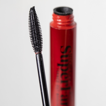 Smashbox Super Fan Lash Lengthening Mascara Curling and Separating Mascara