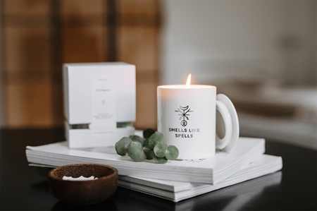 Smells Like Spells Major Arcana The Emperor vela perfumada