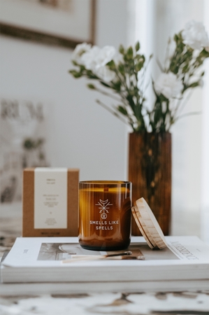 Smells Like Spells Norse Magic Heimdallr mirisna svijeća s drvenim fitiljem (protection/defence)