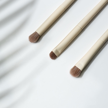 So Eco Eye Crease sada štětců na líčení očí
