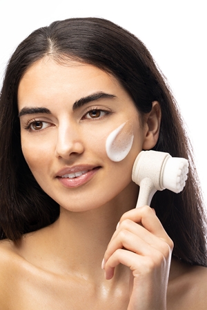So Eco Facial Cleansing Brush obojstranná čistiaca kefka na pleť s kompostovateľnou rukoväťou