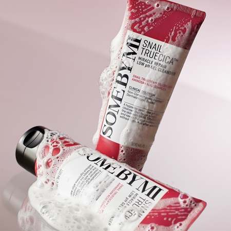 Some By Mi Snail Truecica Miracle Repair Low pH Cel Cleanser gel nettoyant apaisant pour peaux grasses et à problèmes