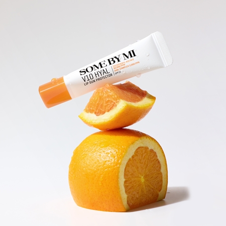 Some By Mi V10 Hyal Lip Protector ochranný balzám na rty SPF 15