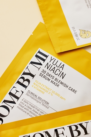 Some By Mi Yuja Niacin Blemish Care rozjasňující plátýnková maska pro mastnou a problematickou pleť
