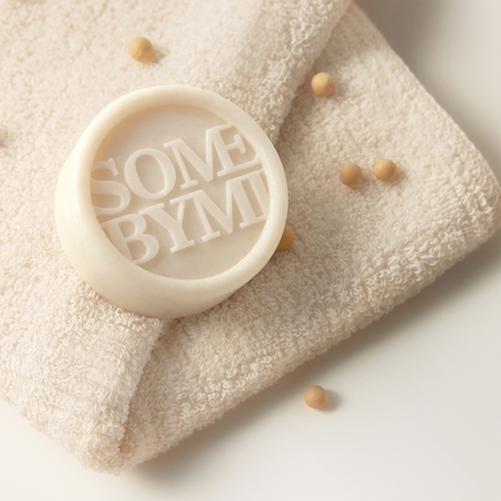 Some By Mi Lacto Soy Low Ph Morning Cleansing Bar sapun gentil pentru curatare pentru piele sensibilă