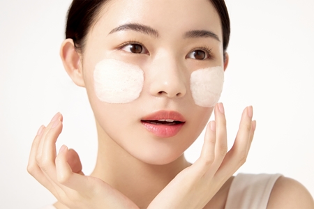 Some By Mi Lacto Soy Mild Bubble Peeling Cleanser Zachte Reinigingspeeling voor Gevoelige Huid
