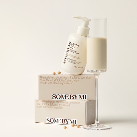 Some By Mi Lacto Soy Mild Bubble Peeling Cleanser Zachte Reinigingspeeling voor Gevoelige Huid