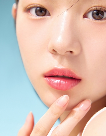 Some By Mi V10 Hyal Lip Protector bálsamo protector labial SPF 15