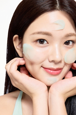 Some By Mi PDRN Spirulina Soothing Sherbet Mask Soothing Face Mask with cooling effect