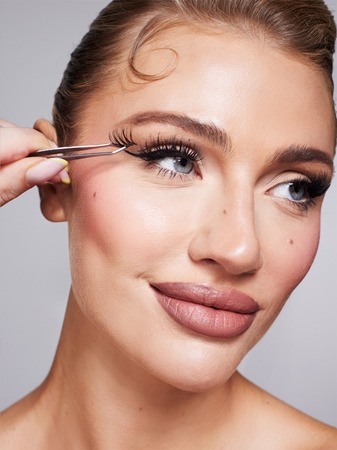 SOSU Cosmetics Hidden Agenda Lash Kit Lösögonfransar