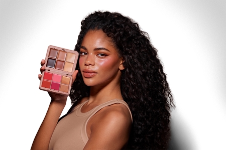 SOSU Cosmetics Complete Canvas Complexion Palette multifunkcionalna paleta za lice
