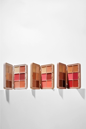 SOSU Cosmetics Complete Canvas Complexion Palette multifunkcionalna paleta za lice