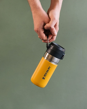 Stanley Quick Flip Go Bottle thermos