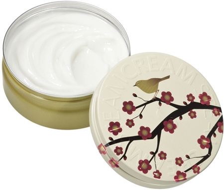 Marca
STEAMCREAM Ume Ni Uguisu creme intensivo hidratante