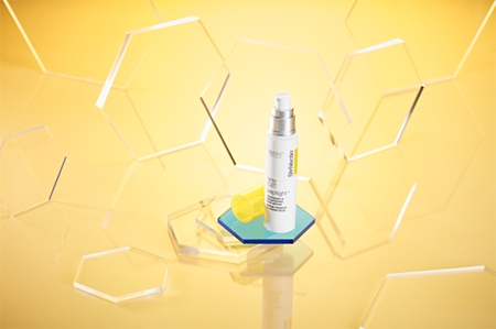 StriVectin Tighten & Lift Peptight™ Tightening & Brightening Face Serum liftingové zpevňující sérum pro sjednocení barevného tónu pleti