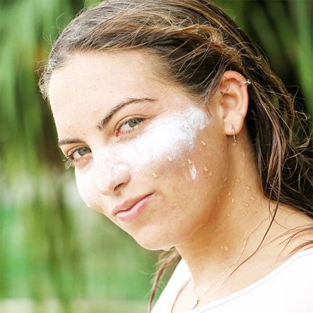 Suntribe Zinc Sunscreen minerálny ochranný krém na tvár a telo SPF 50