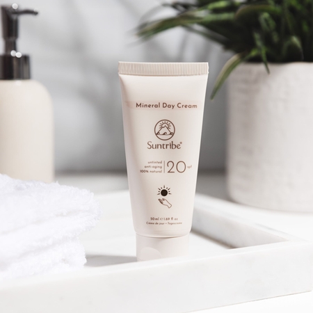 Suntribe Mineral Day Cream minerální krém na opalování SPF 20